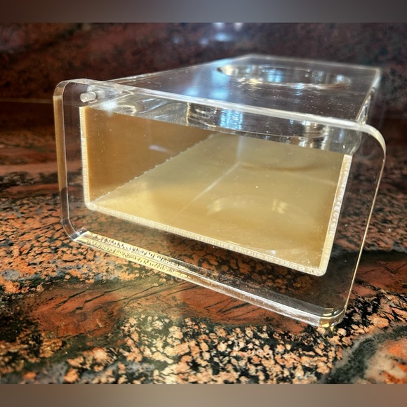 Vintage - MCM Lucite Tissue Box by L & R Enterprises, CA - Picture 2 of 6